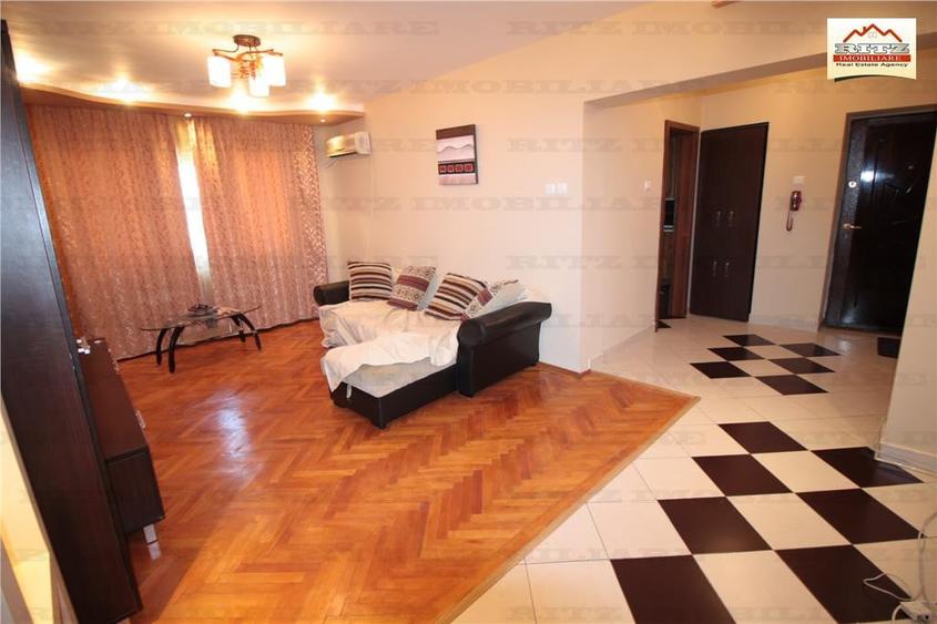 Apartament cu 3 camere semidecomandat în Ultracentral
