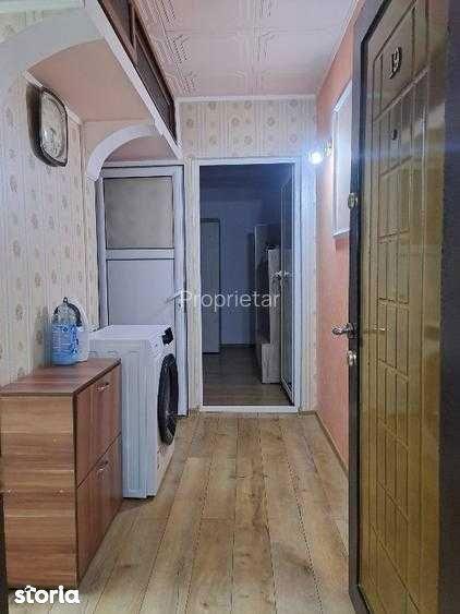 Apartament cu 2 camere semidecomandat, mobilat în Banat