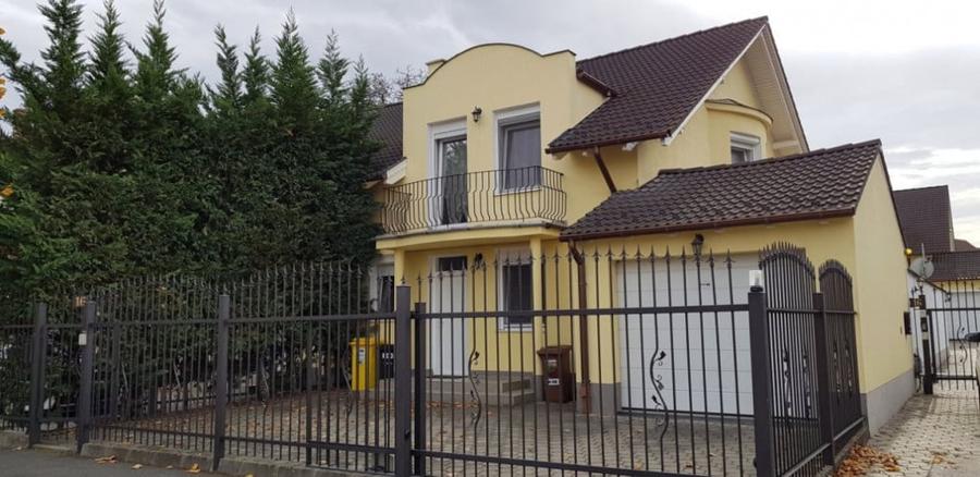 Casă cu 6 camere cu Teren 329 Mp în Trei Stejari
