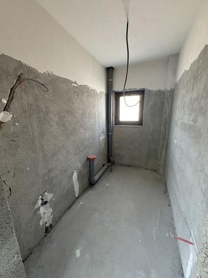 Garsonieră decomandată în Jiului
