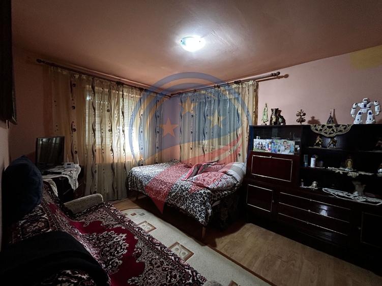 Casă cu 3 camere cu Canalizare în Cernele