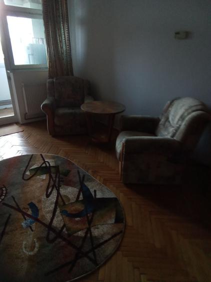 Garsonieră decomandată în Drumul Carului