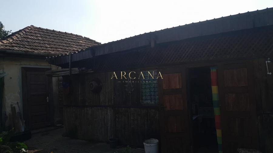 Casă individuală cu 2 camere cu Teren 10126 Mp în Jibou