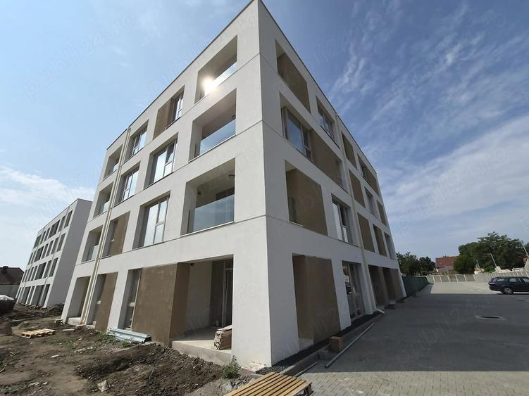 Apartament cu 2 camere decomandat în Est