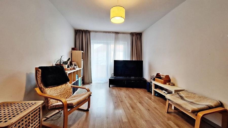 Apartament cu 3 camere decomandat, mobilat în Central