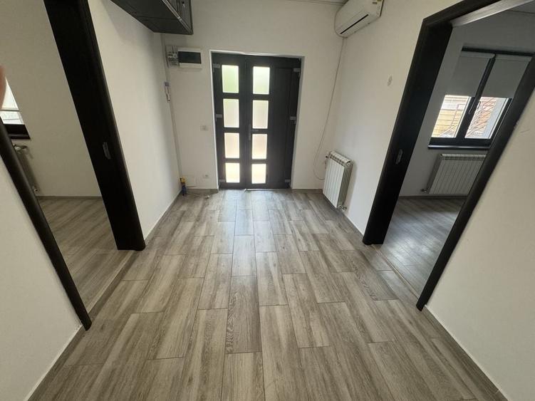 Casă cu 4 camere cu Teren 75 Mp în Tei