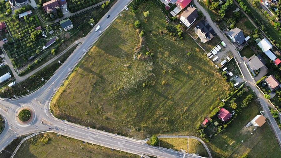 Teren Construcții intravilan de 15084 mp, în Sud-Vest
