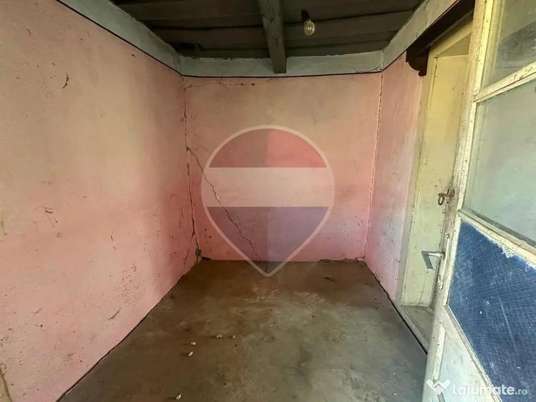 Casă cu 3 camere cu Teren 1151 Mp în Săldăbagiu Mic