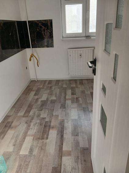 Apartament cu 3 camere decomandat în Păcii