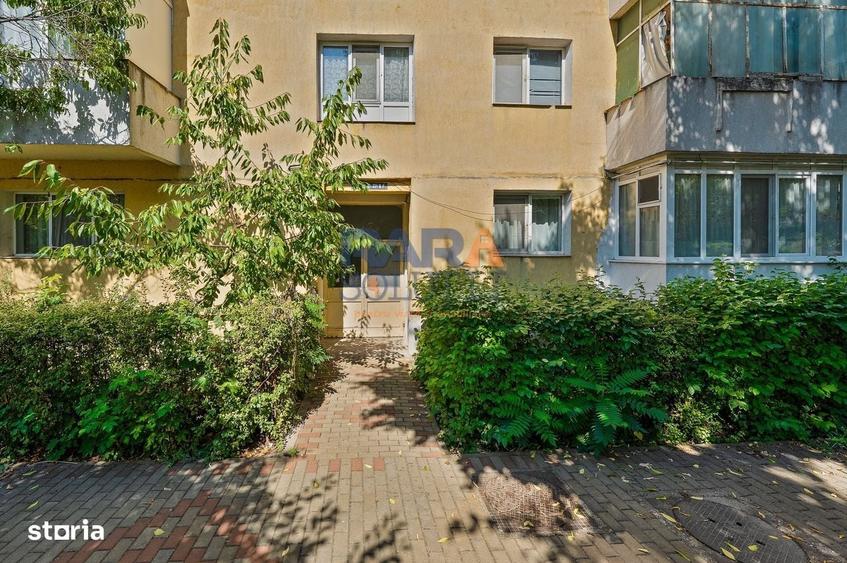 Apartament cu 3 camere decomandat în Horia