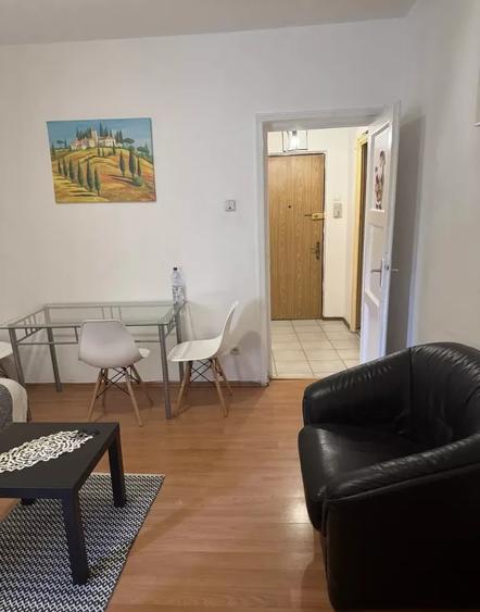 Apartament cu 2 camere decomandat, mobilat în Centrul Civic
