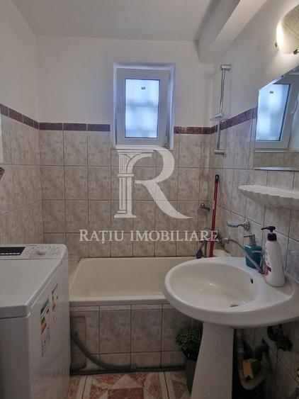 Apartament cu 2 camere decomandat, mobilat în Ultracentral