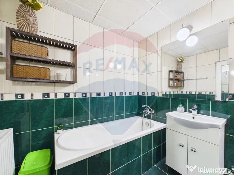 Apartament cu 3 camere decomandat în Central