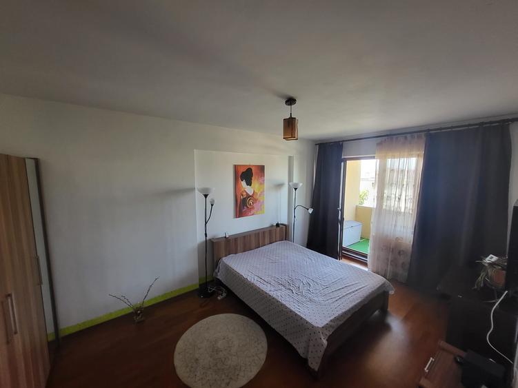 Apartament cu 3 camere decomandat în Prelungirea Ghencea