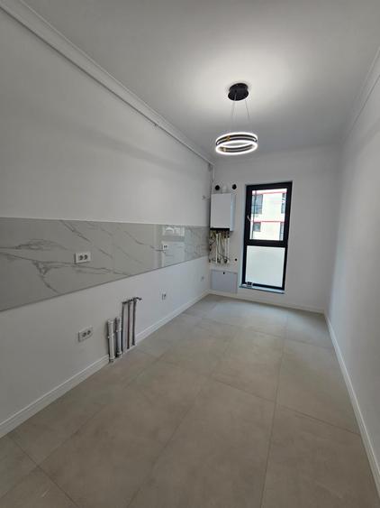 Apartament cu 3 camere decomandat în Lujerului