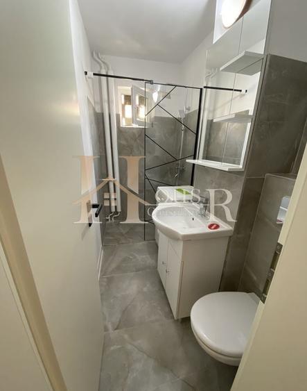 Apartament cu 3 camere semidecomandat, mobilat în Girocului