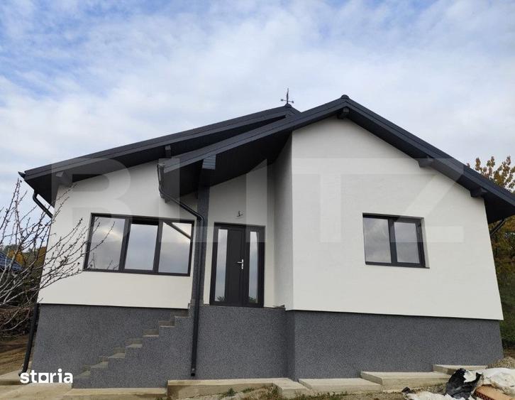 Casă cu 3 camere cu Teren 450 Mp în Bucium