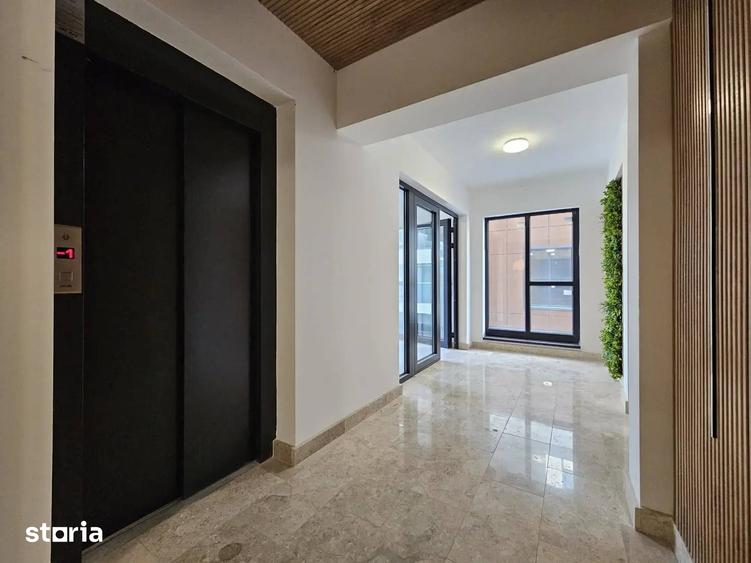 Apartament cu 3 camere decomandat în Romană