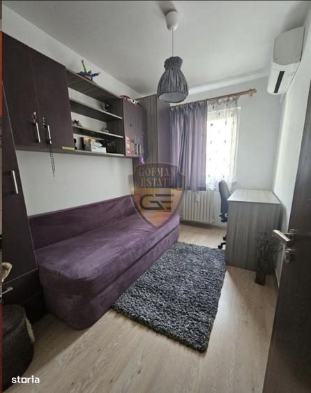 Apartament cu 3 camere în Casa de Cultură