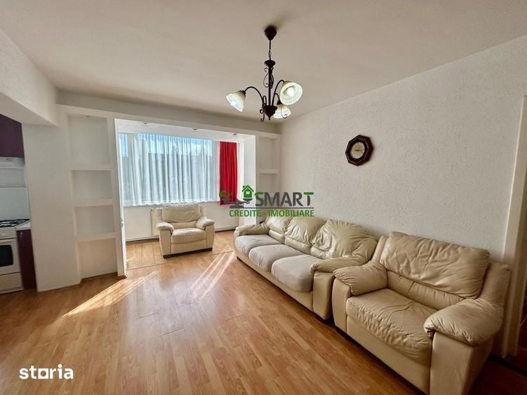 Apartament cu 3 camere semidecomandat în Săsar
