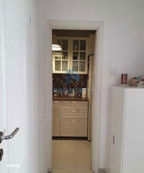 Apartament cu 2 camere, mobilat în Victoriei