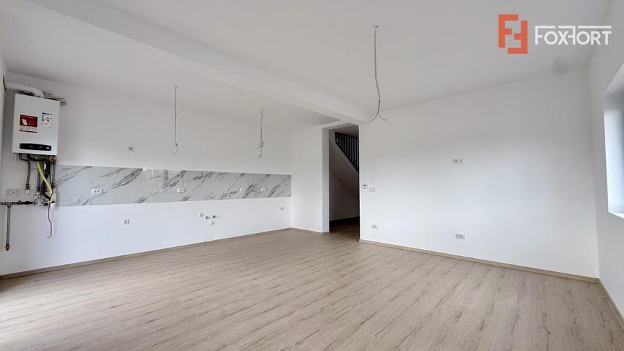 Duplex cu 4 camere cu Canalizare în Moșnița Veche