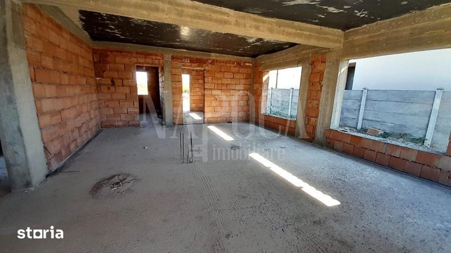 Casă cu 4 camere decomandat cu Canalizare în Nufărul