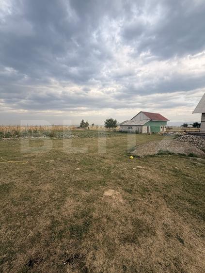 Casă individuală cu 3 camere cu Canalizare în Exterior Vest