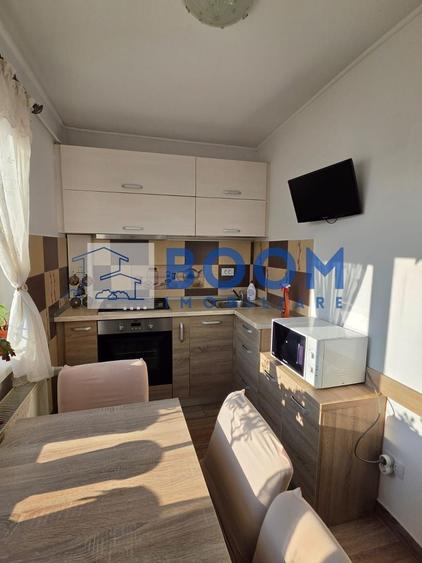 Apartament cu 4 camere, mobilat în Ostroveni