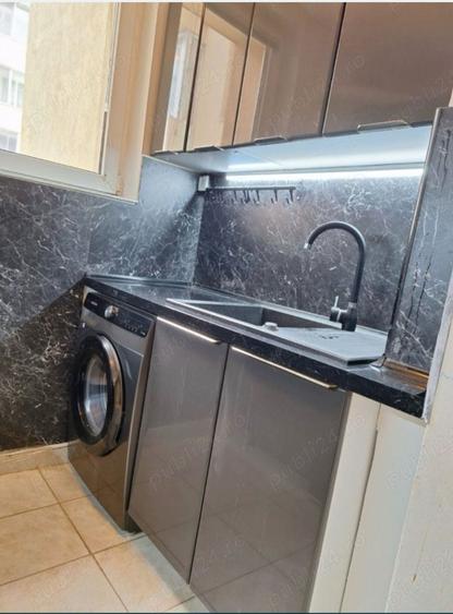Apartament cu 2 camere semidecomandat în Gara de Nord