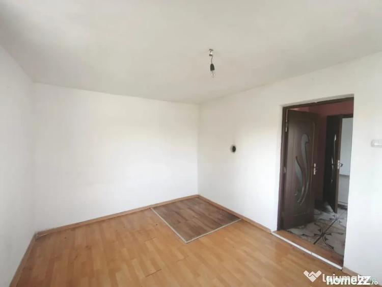 Casă cu 3 camere cu Teren 900 Mp în Dănila