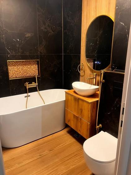 Apartament cu 2 camere decomandat, mobilat în Central