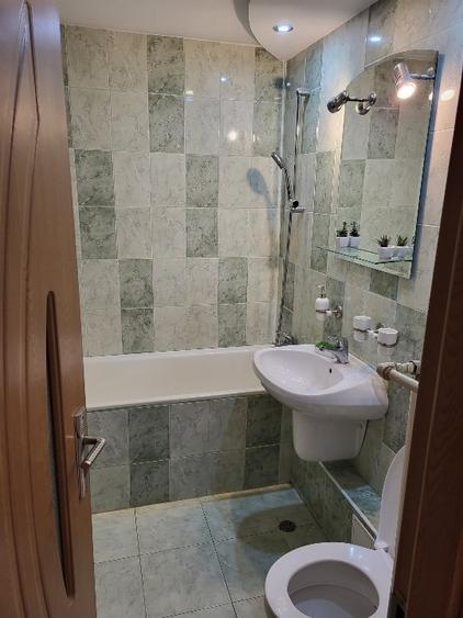 Apartament cu 3 camere decomandat în Mărăști
