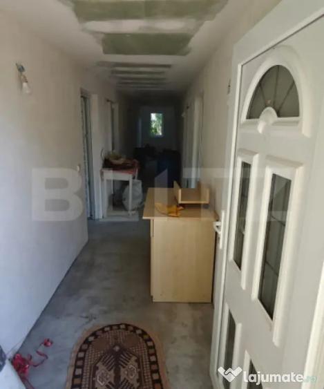 Casă cu 7 camere cu Teren 520 Mp în Dobra