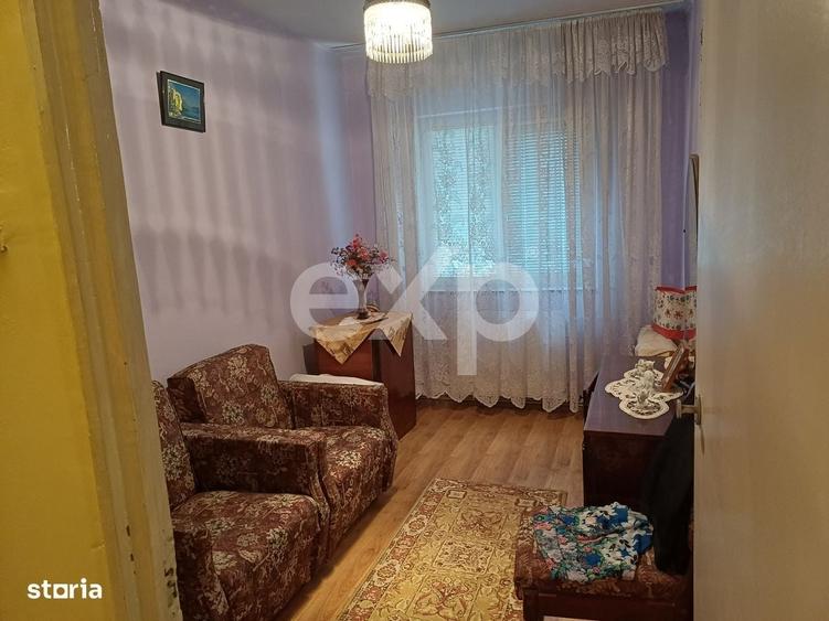 Apartament cu 3 camere decomandat în Central