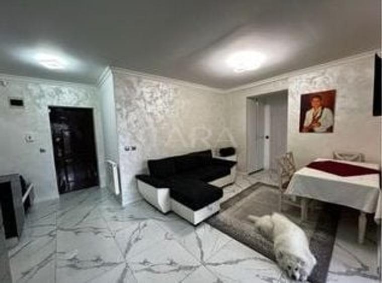 Apartament cu 3 camere decomandat, mobilat în Florești