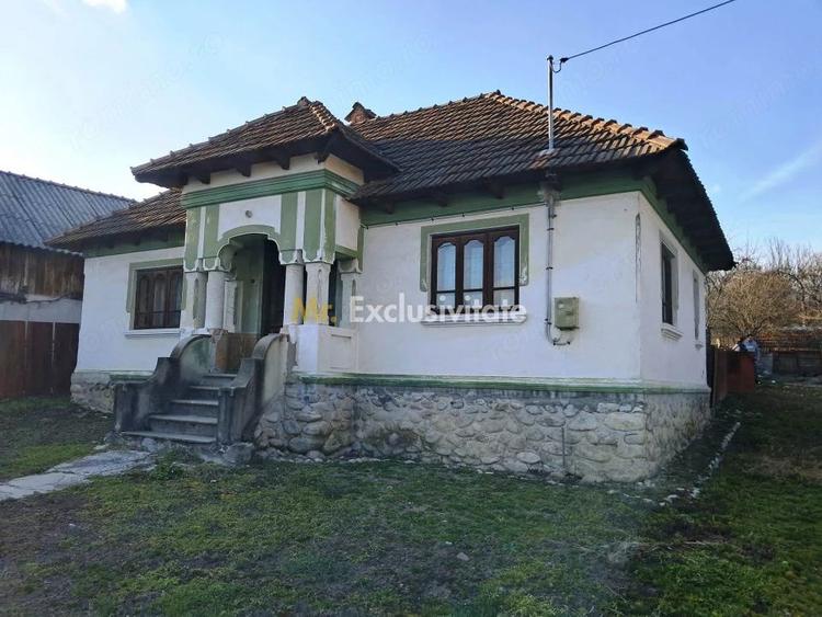 Casă cu 5 camere cu Teren 1466 Mp în Polovragi