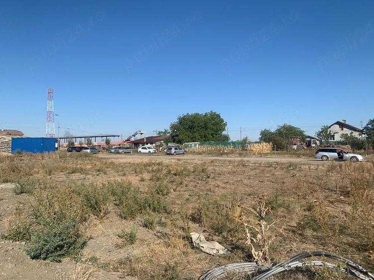 Teren intravilan de vanzare Remetea Mare 1.640 mp, pe col?, 2 fronturi stradale - 2