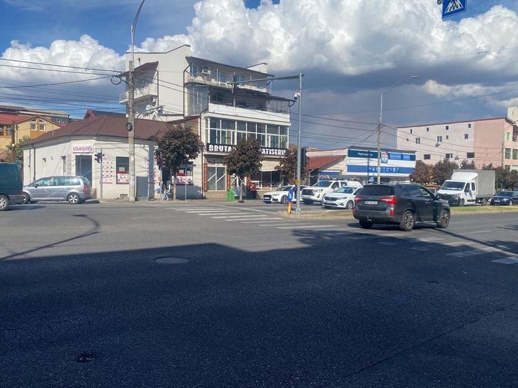 Spațiu comercial, de 300 mp, în Central
