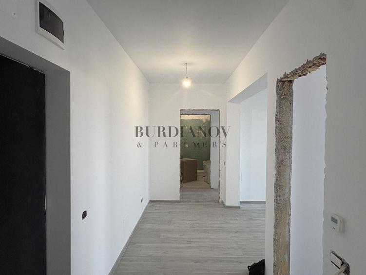 Apartament cu 3 camere decomandat în Lacul Morii