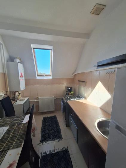 Apartament cu 2 camere semidecomandat în Girocului