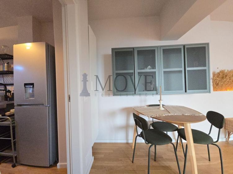 Apartament cu 2 camere semidecomandat, mobilat în P-ța Victoriei