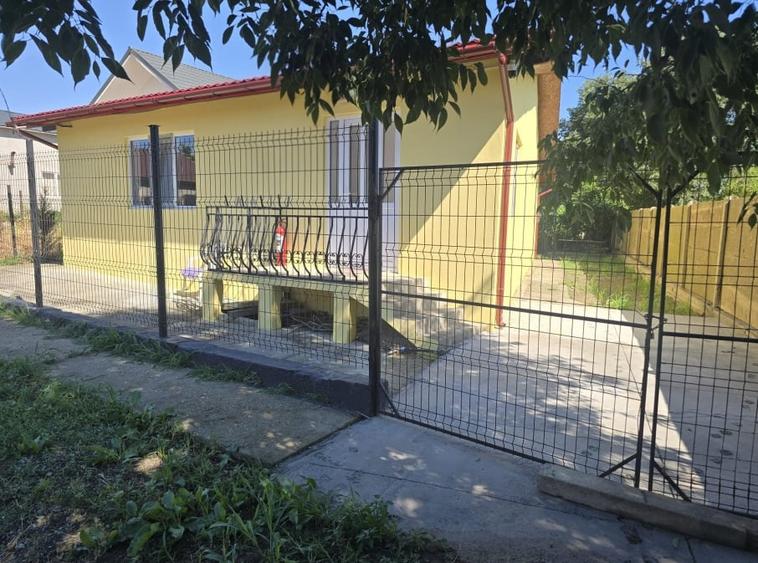 Casă individuală cu 3 camere cu Canalizare în Tuzla