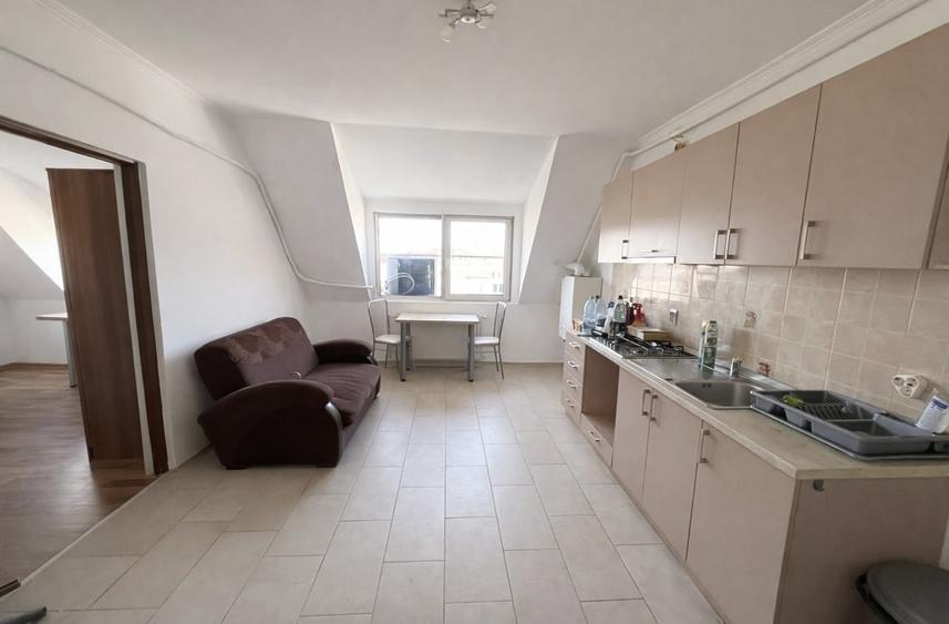 Apartament cu 3 camere Calea Lipovei - 2