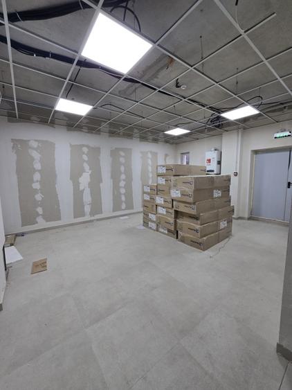 Spațiu comercial, de 173 mp, în Săsar
