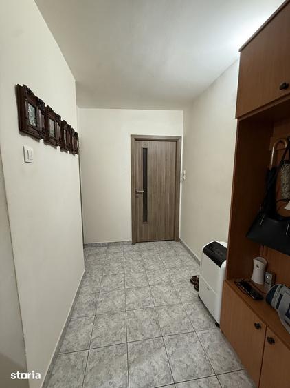 Garsonieră decomandată în Lipovei