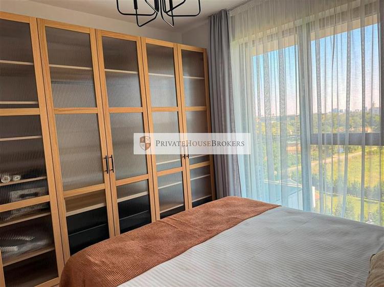 Apartament cu 2 camere semidecomandat, mobilat în Băneasa