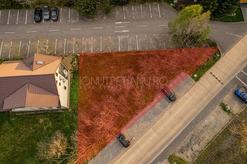 Teren Construcții intravilan de 660 mp, în Ostratu