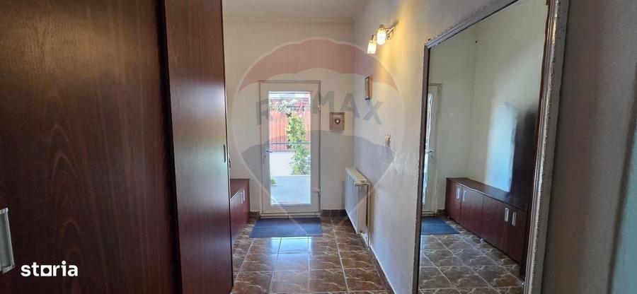 Casă cu 4 camere în Nădab