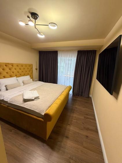 Apartament cu 3 camere decomandat în Faleza Nord